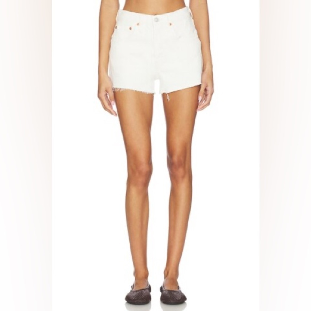 Levi’s 501 Shorts Size‎ 32 NEW
